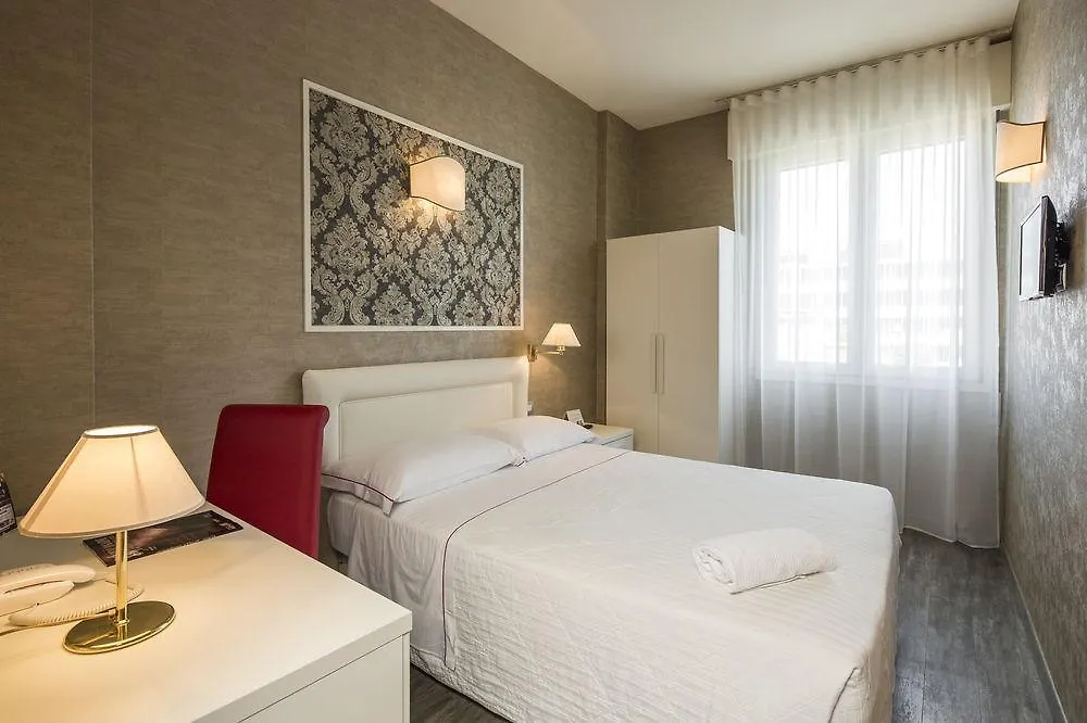 ***  Nuovo Hotel Del Porto Bologna Italy