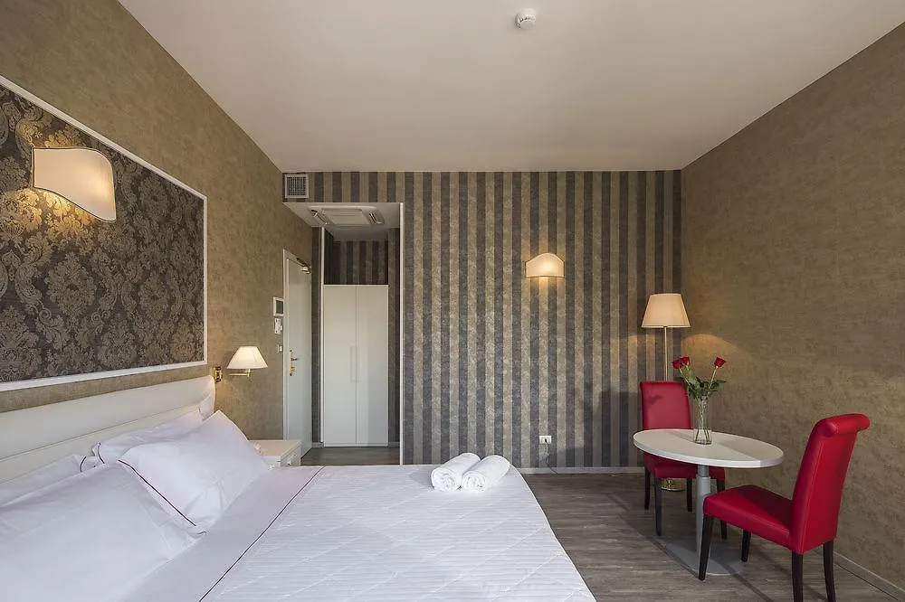 Nuovo Hotel Del Porto Bologna Italy