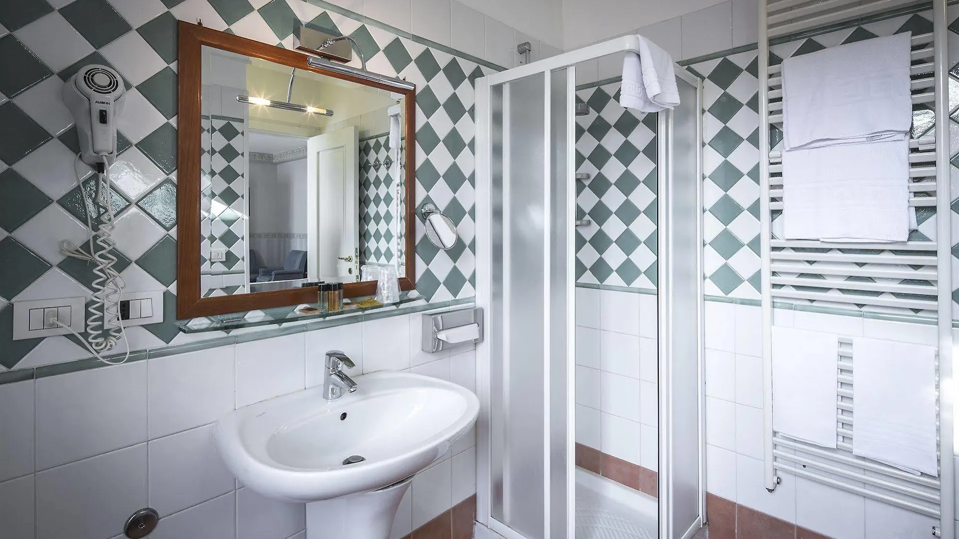 Nuovo Hotel Del Porto Bologna