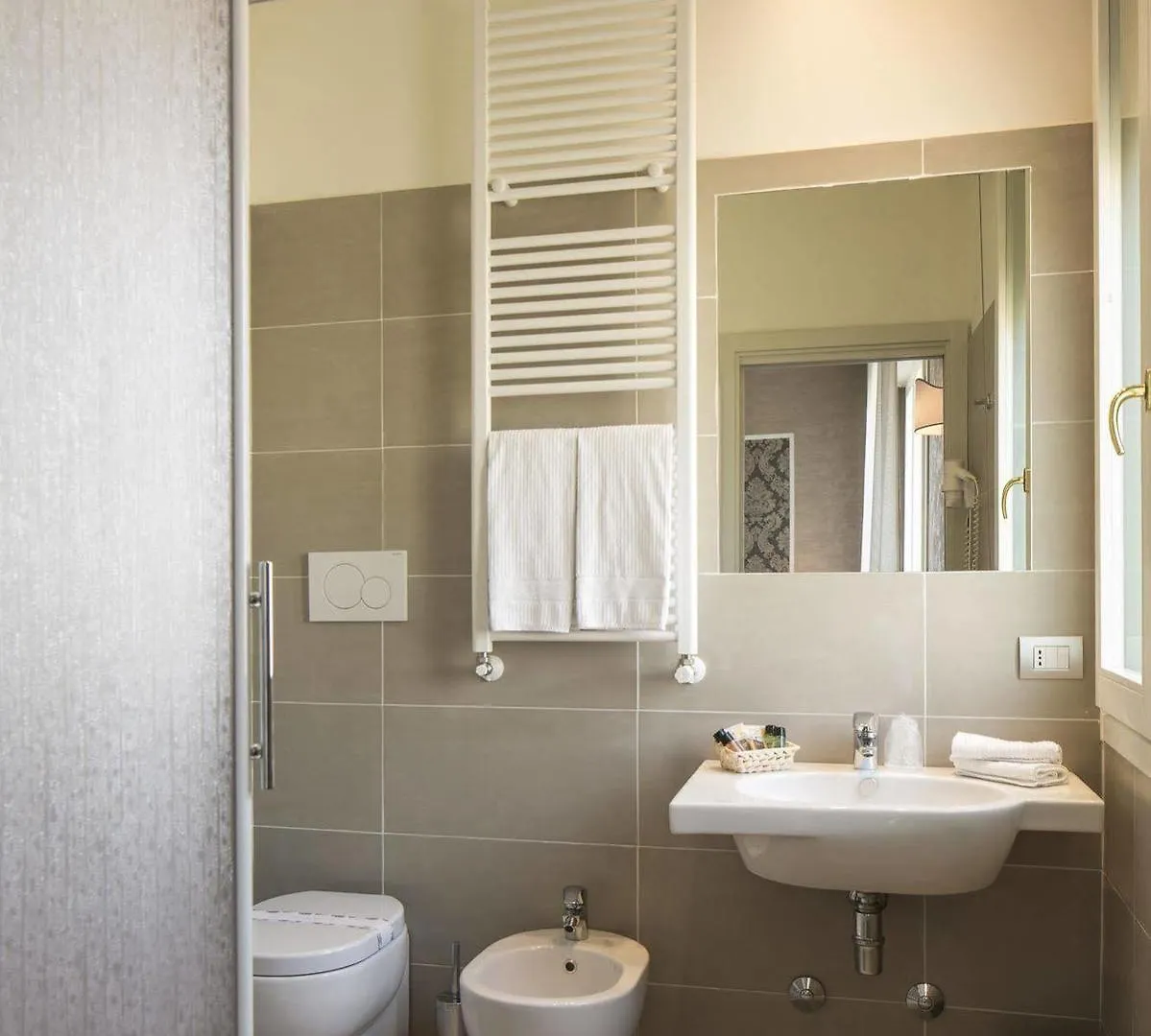 Nuovo Hotel Del Porto Bologna