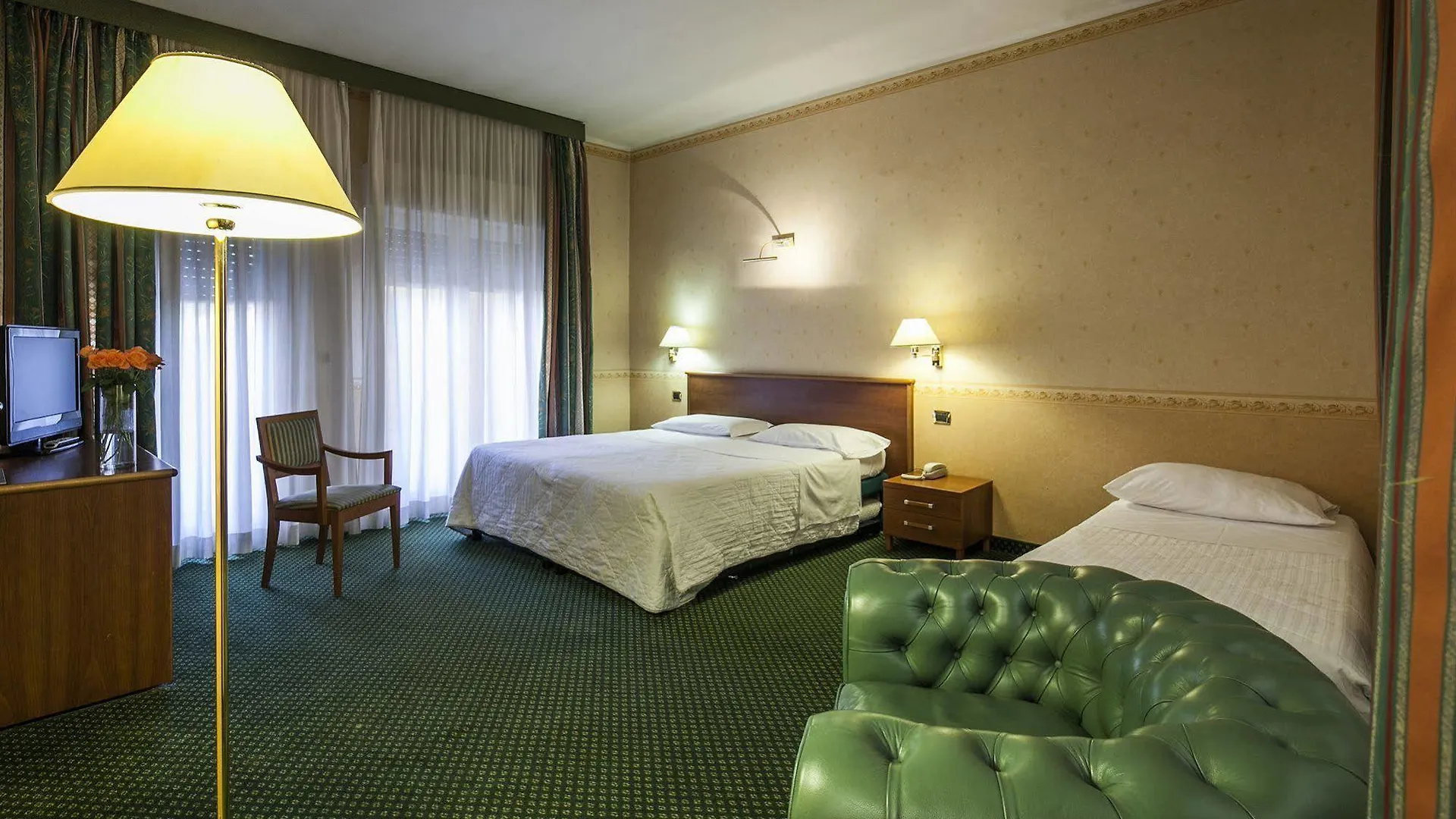 ***  Nuovo Hotel Del Porto Bologna Italy