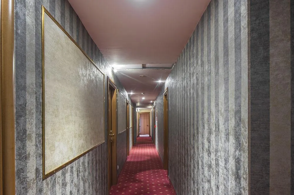 Nuovo Hotel Del Porto Bolonha